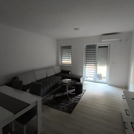 Petrovic 3 Apartamento *